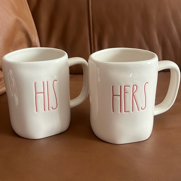 Rae Dunn HIS / HERS Mug Set Red/White - Picture 1 of 5